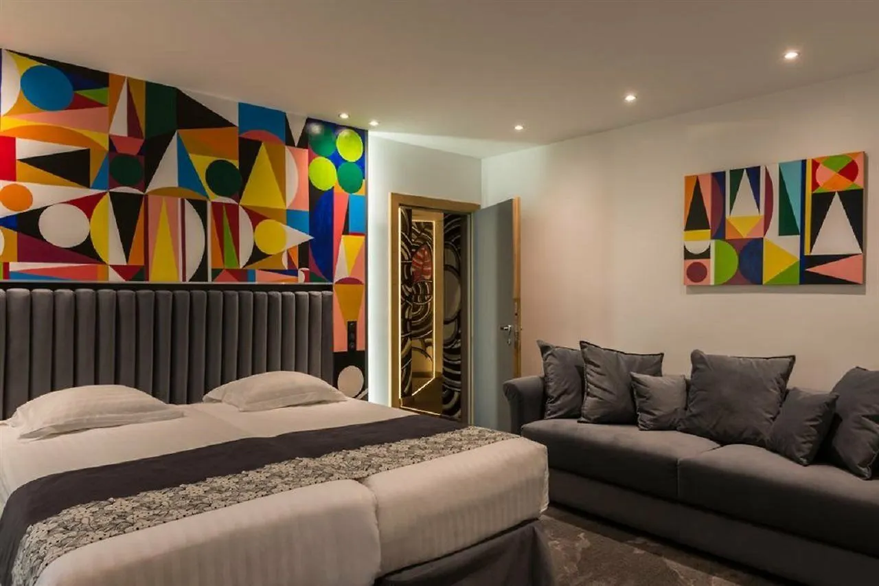 Aida Opera Otel 3*